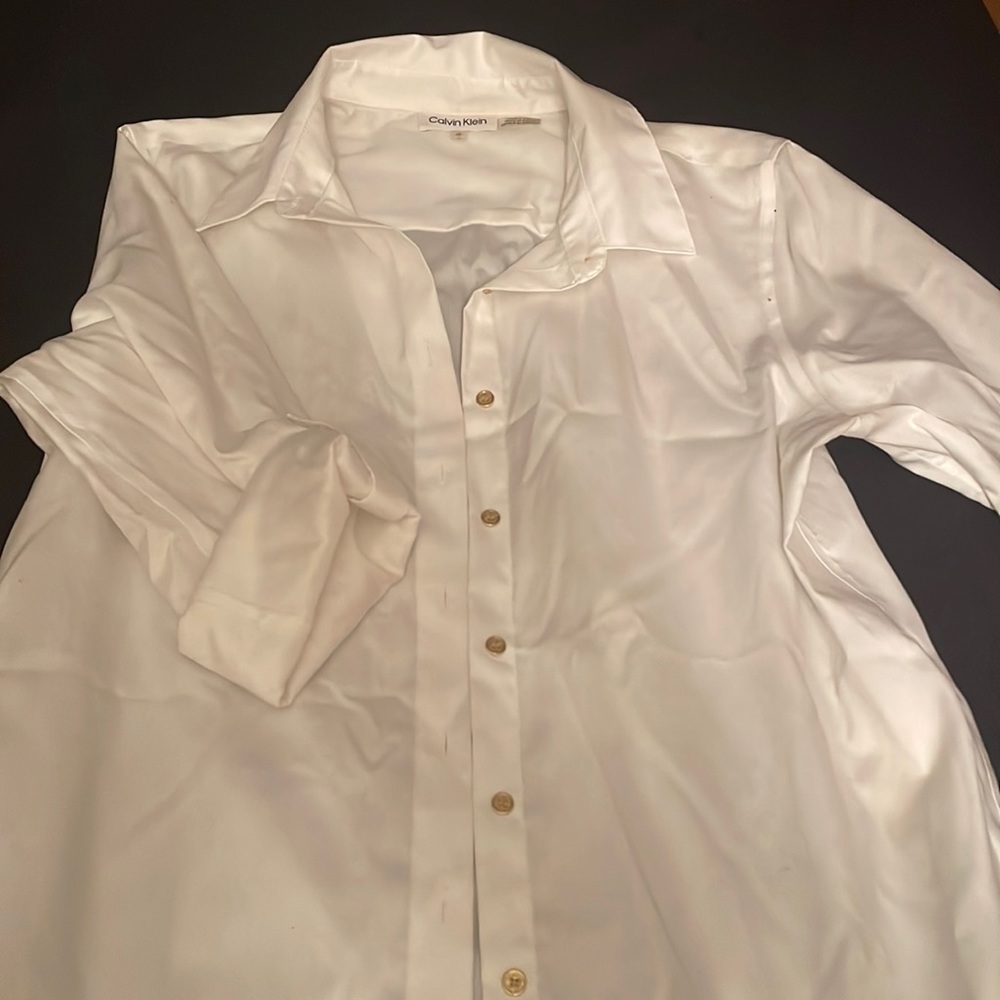 White Calvin Klein medium Women’s Tunic Button Up Shirt